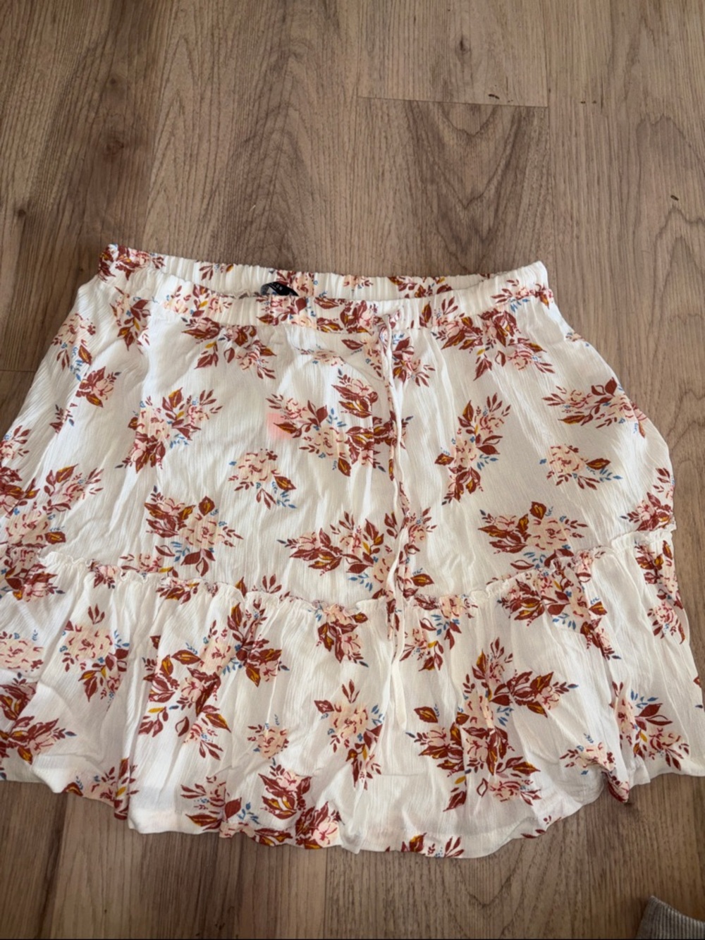 Cotton On Floral Ruffle Mini tired  Skirt - Cream with Rust Floral size XL